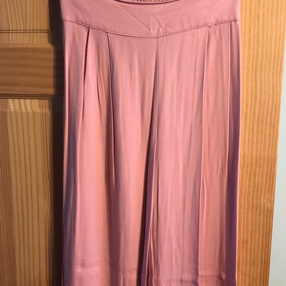 CUTE! Pink flowy pants & cream/black polka dot top - Picture 3 of 7